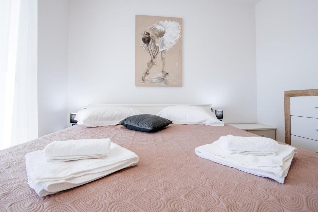 Crowonder Sun Dance Apartments With Heated Swimming Pool Seaview And Garden スベティ・フィリップ・イ・ヤコブ エクステリア 写真