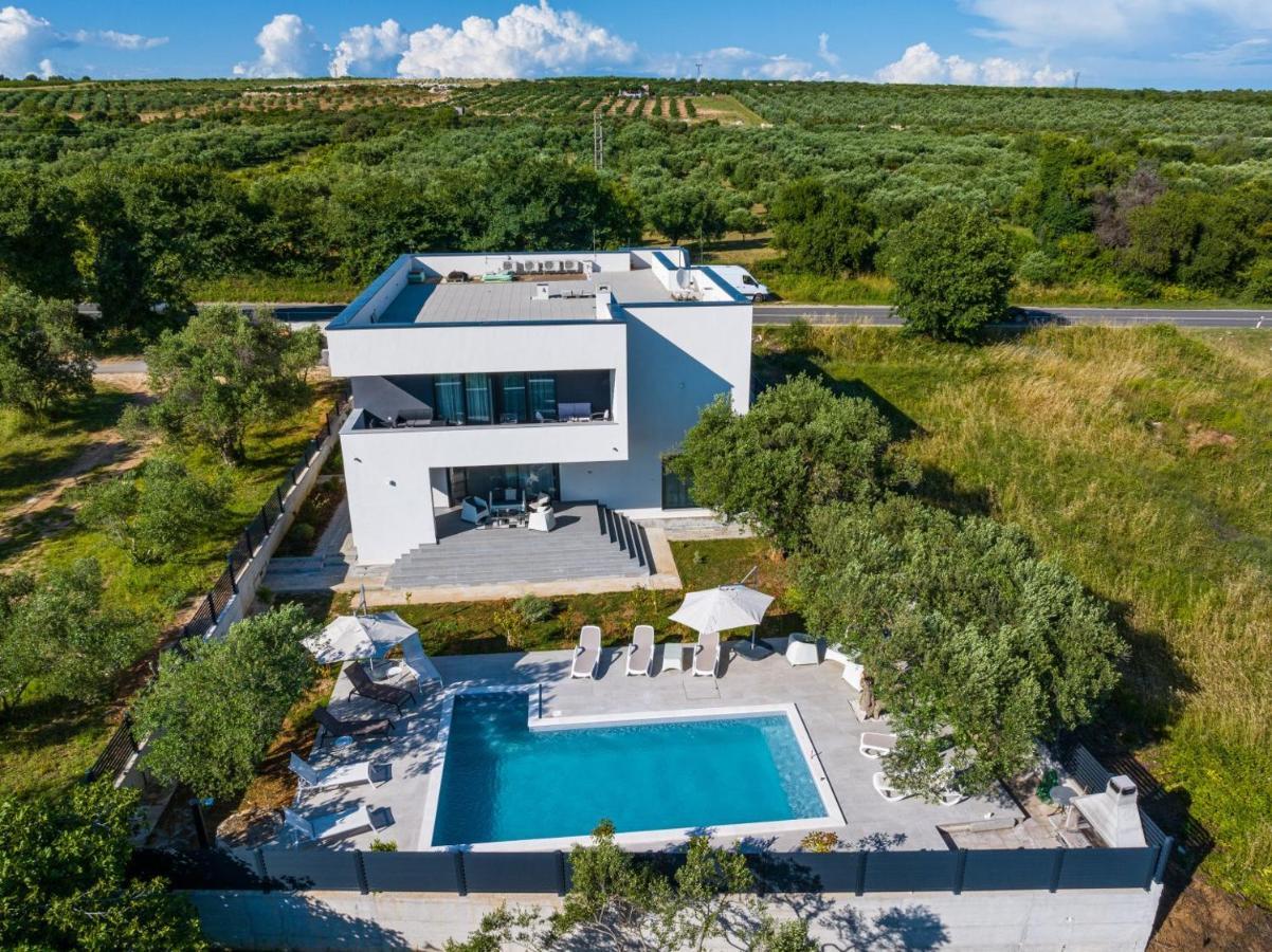 Crowonder Sun Dance Apartments With Heated Swimming Pool Seaview And Garden スベティ・フィリップ・イ・ヤコブ エクステリア 写真